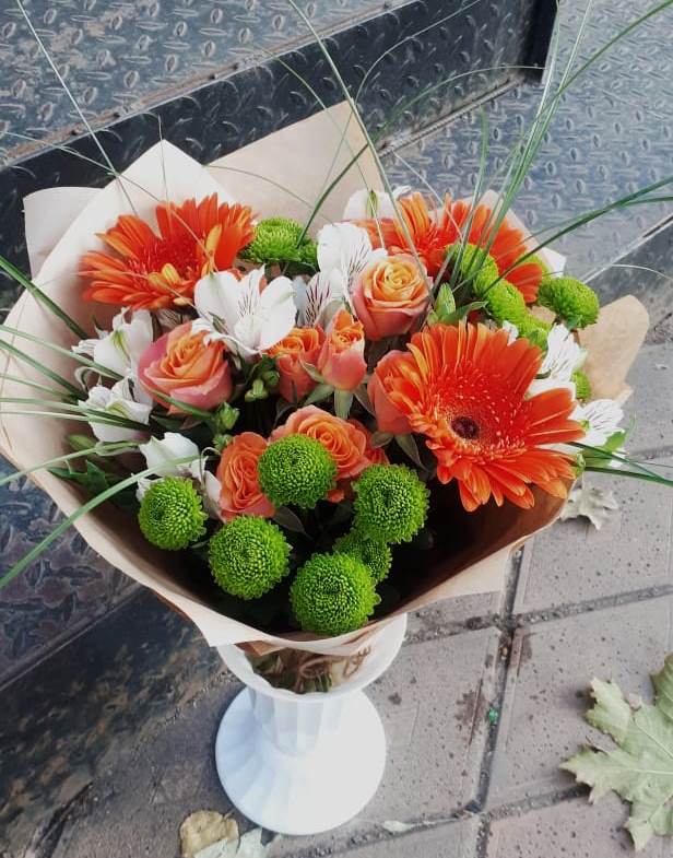 Букет цветов из: Герберы, Хризантемы, Альстромерии и Розы в Вельске