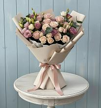 Букет цветов из:  Розы и Лизиантусы в Вельске