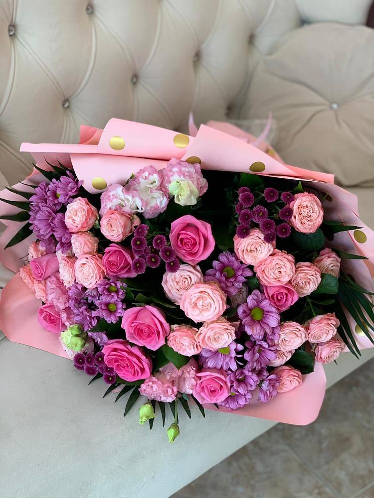 Букет цветов из: Хризантемы, Розы и Лизиантусы в Вельске