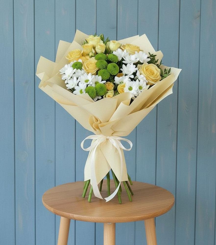 Букет цветов из: Хризантемы и Розы в Вельске