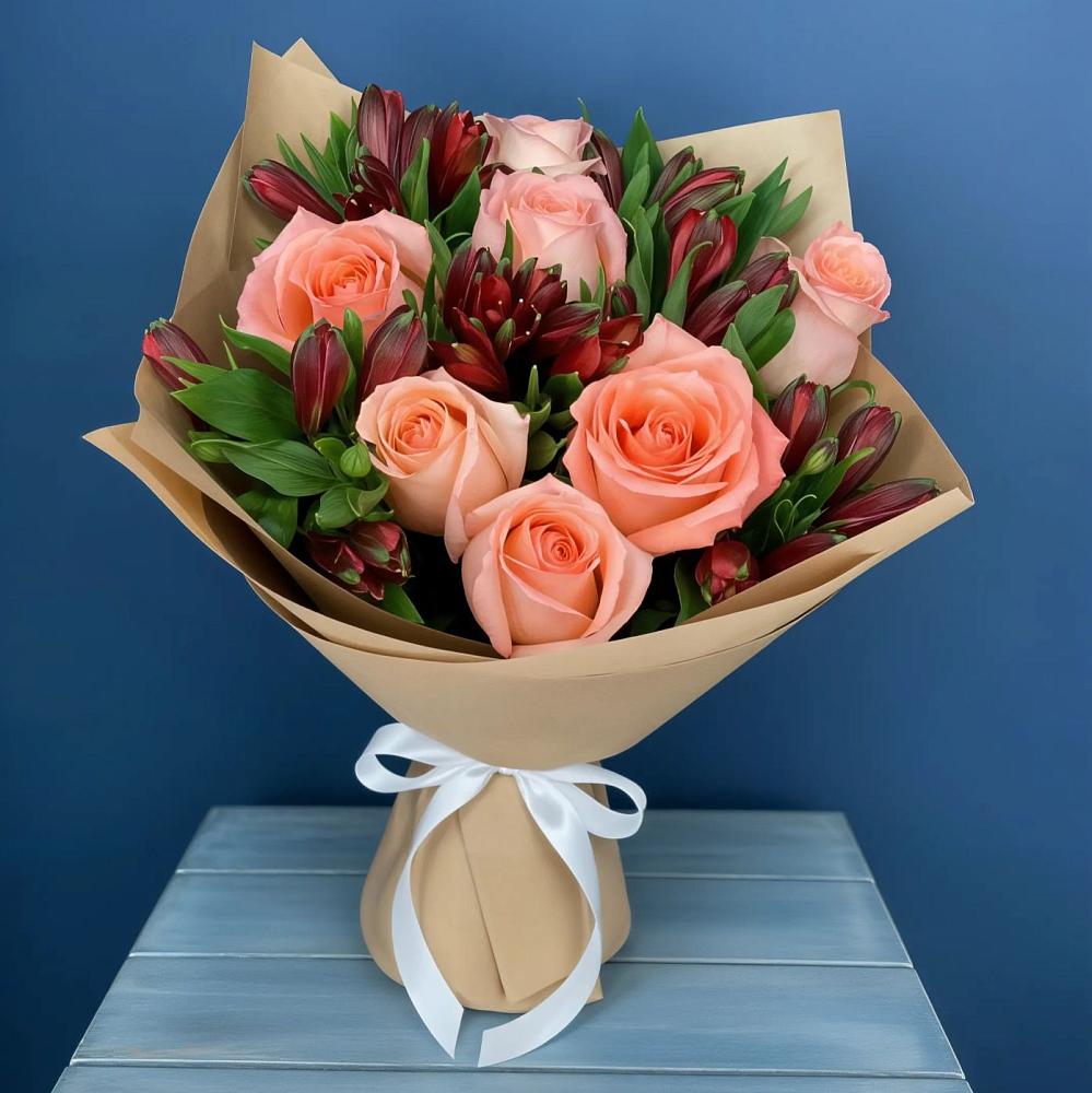 Букет цветов из: Розы и Альстромерии в Вельске