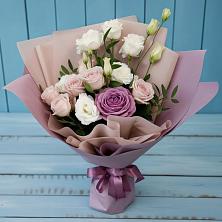 Букет цветов из:  Розы и Лизиантусы в Вельске