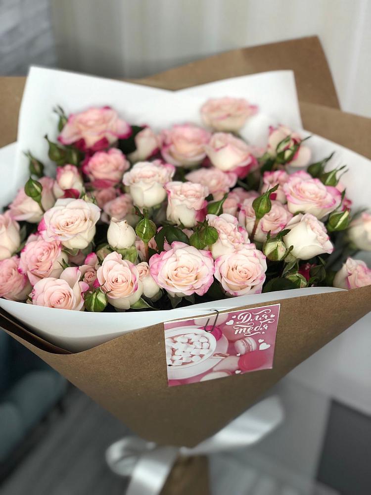 Букет цветов из: Розы в Вельске