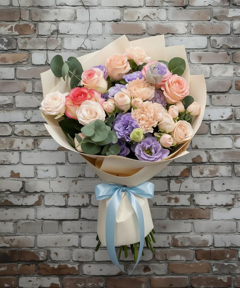 Букет цветов из: Розы, Лизиантусы и Гвоздики в Вельске