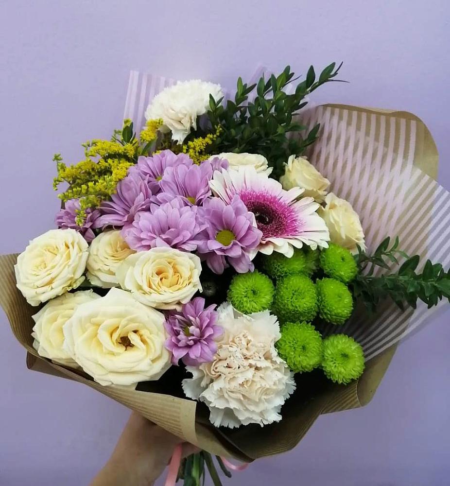 Букет цветов из: Хризантемы, Розы, Гвоздики и Герберы в Вельске