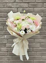 Букет цветов из:  Гвоздики, Розы, Лизиантусы и Хризантемы #REPLACE_PRED# Вельске