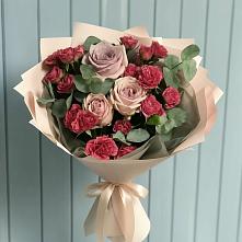Букет цветов из:  Гвоздики и Розы в Вельске