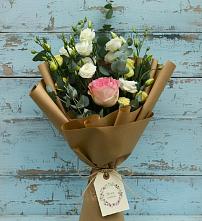 Букет цветов из:  Розы и Лизиантусы в Вельске
