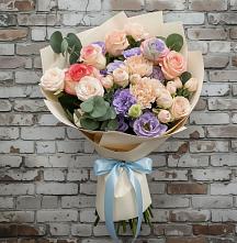 Букет цветов из:  Розы, Лизиантусы и Гвоздики #REPLACE_PRED# Вельске
